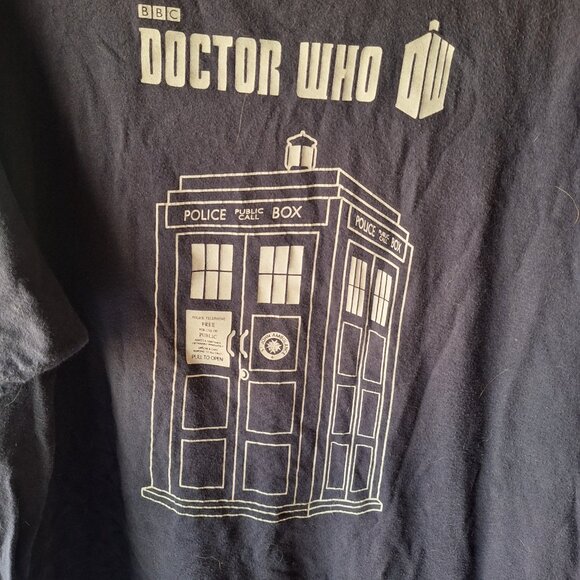Doctor Who Shirt - Picture 10 of 13